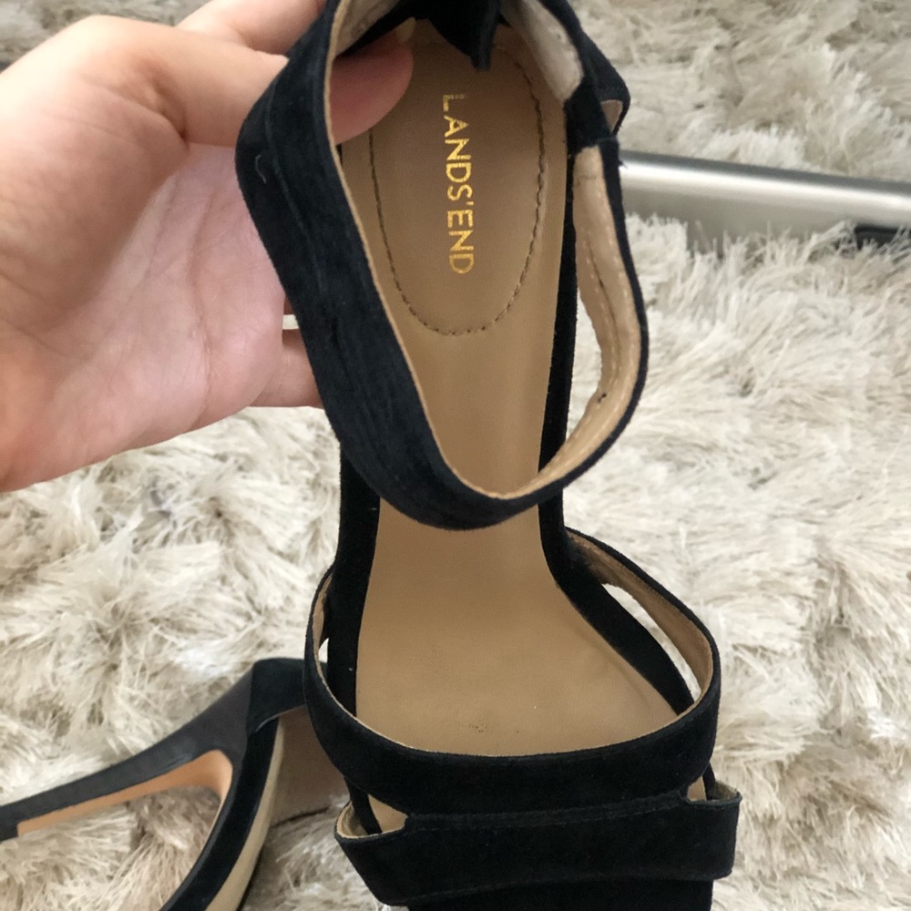 Sandals - Picture 3 of 5